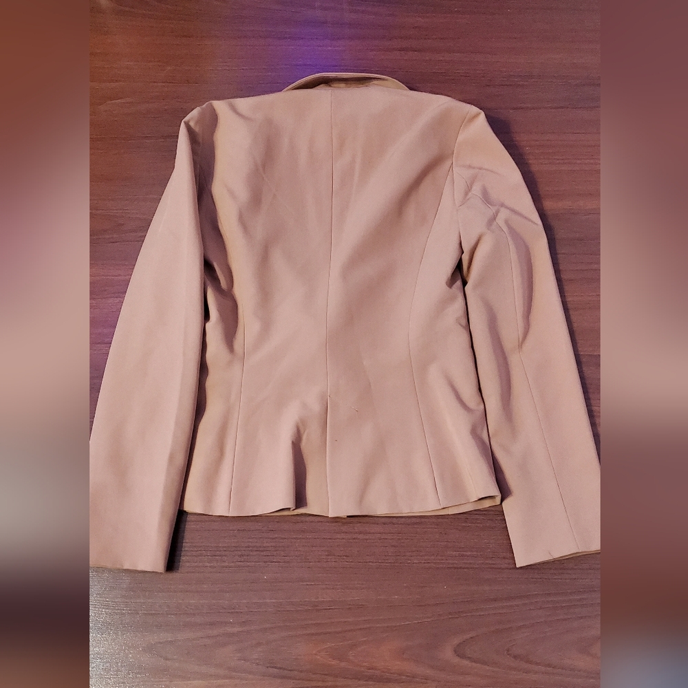 Forever 21 Women's Camel Single-Button Blazer - Picture 2 of 3